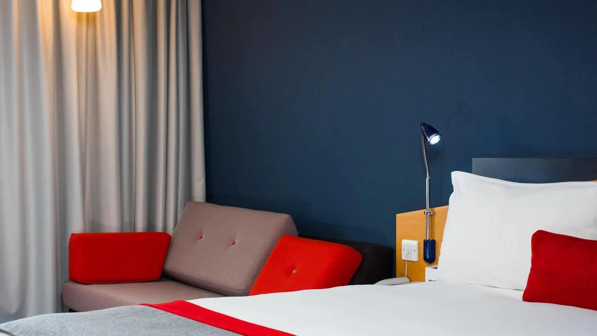 *** Hotel Holiday Inn Express Newcastle Gateshead By Ihg Swalwell United Kingdom